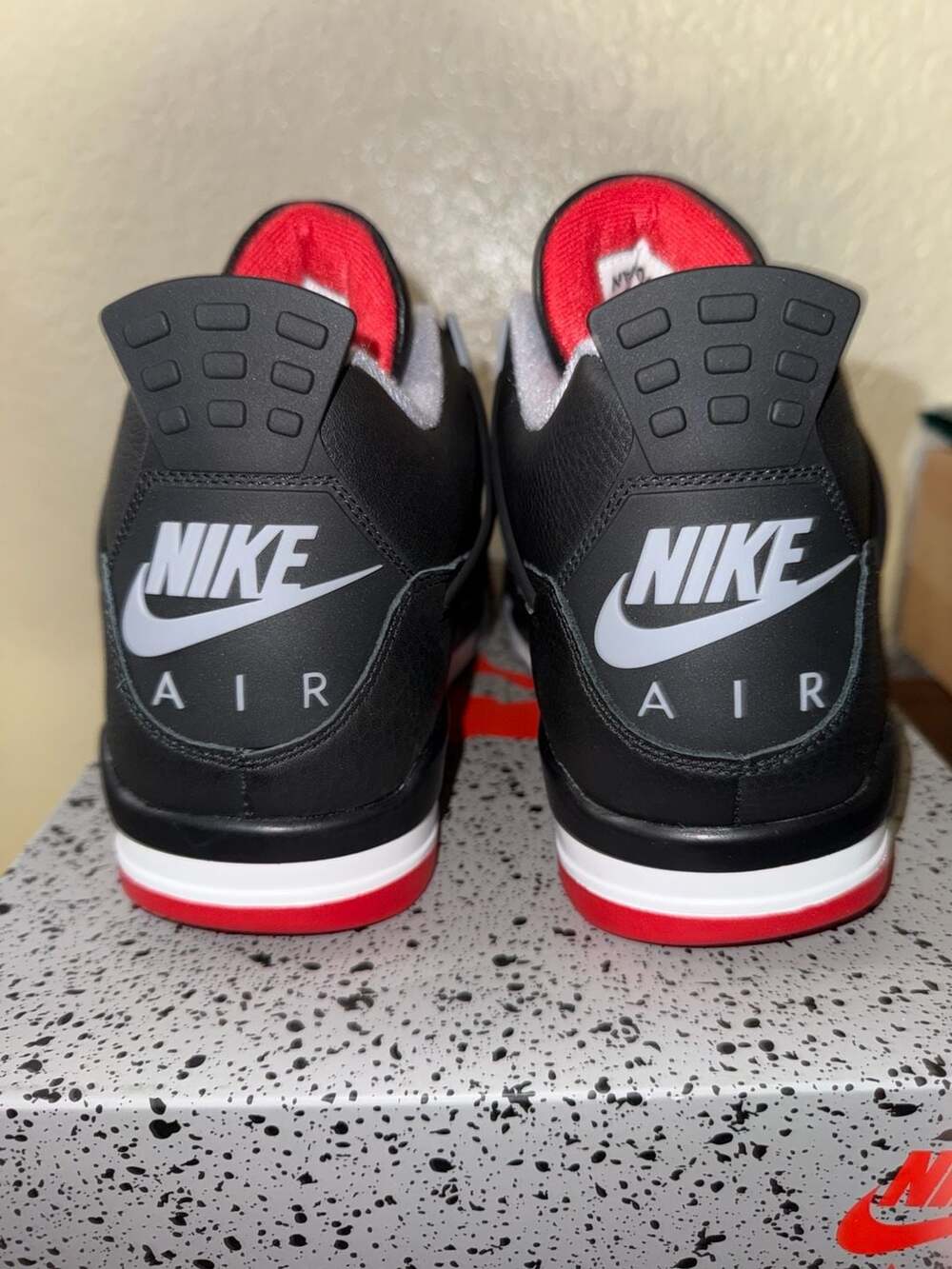 Nike Air Jordan 4 Retro Bred Reimagined FV5029-006 - Picture 4 of 6